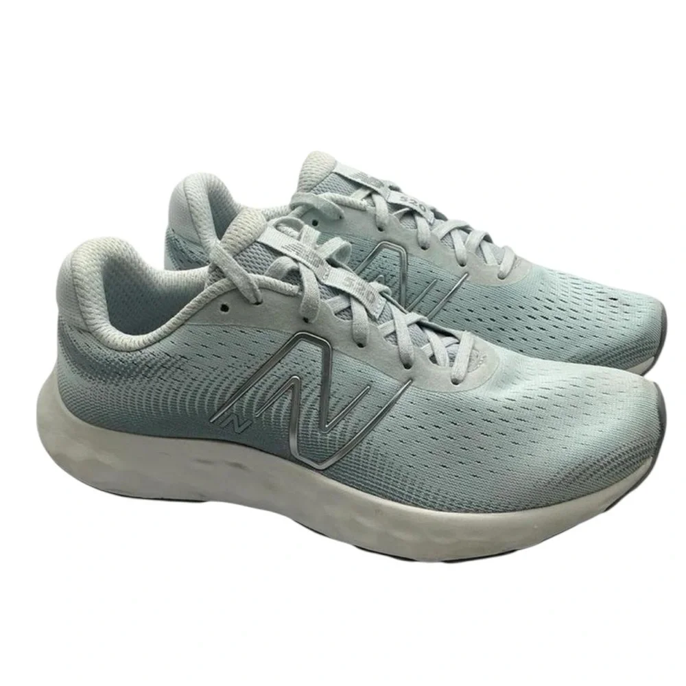 New Balance 520 Light Gray Running Shoes size‎ 9
